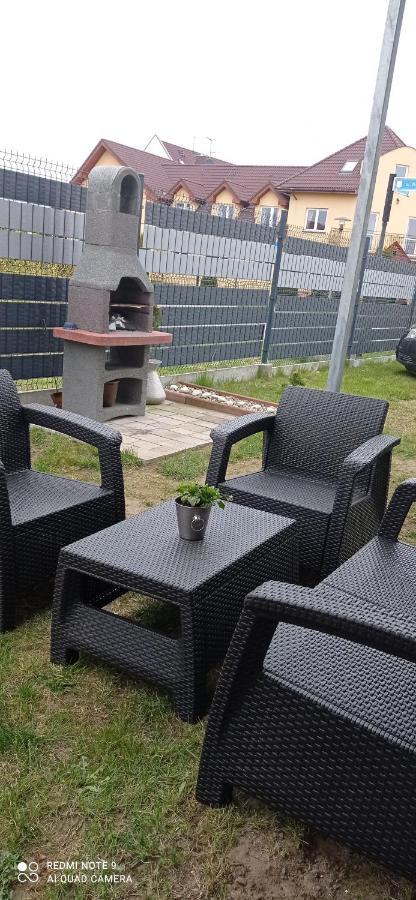 Maly Apartamencik Teo レバル エクステリア 写真