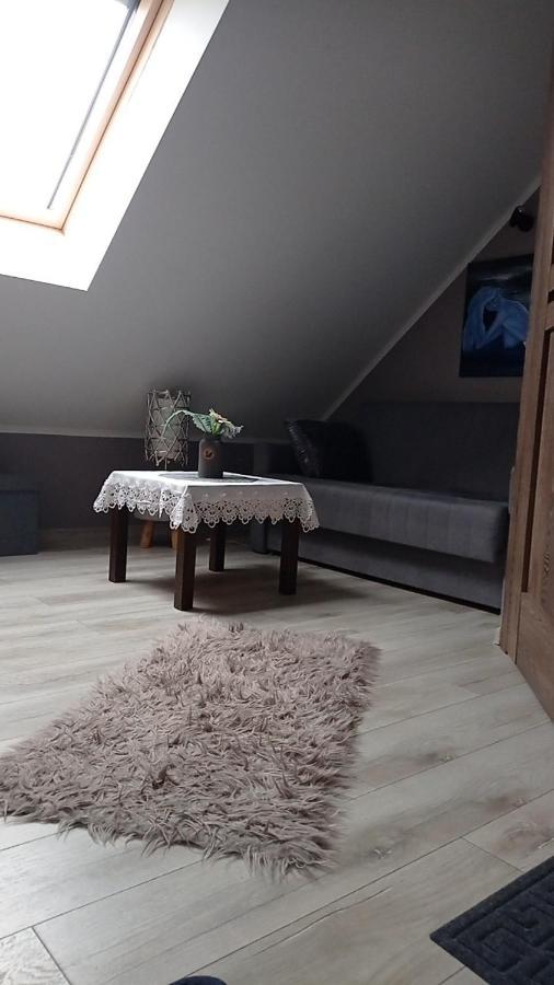 Maly Apartamencik Teo レバル エクステリア 写真