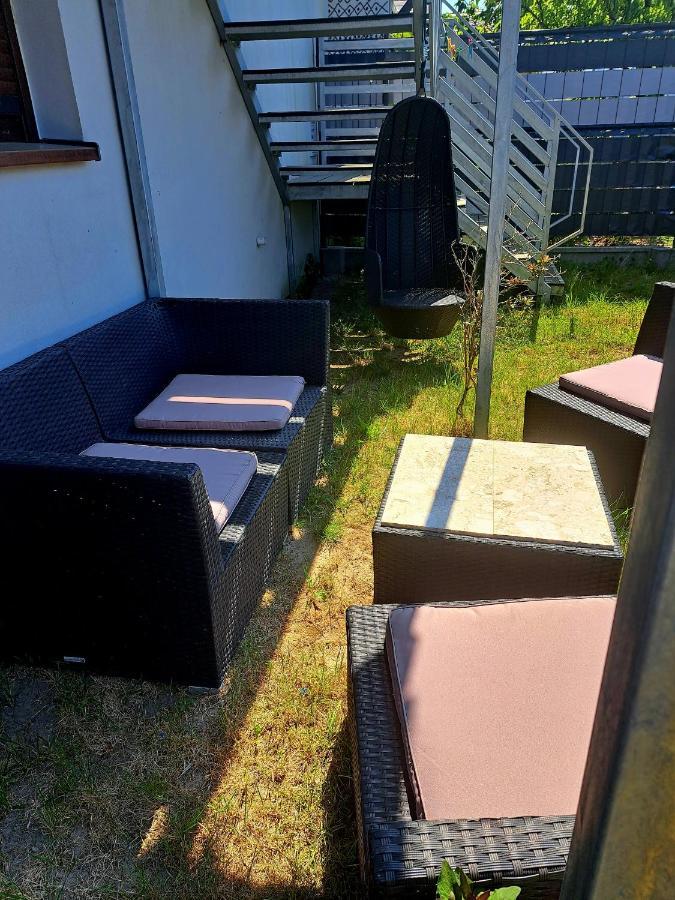 Maly Apartamencik Teo レバル エクステリア 写真