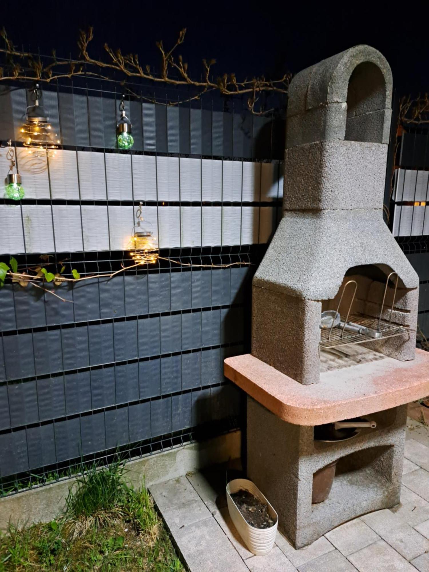 Maly Apartamencik Teo レバル エクステリア 写真
